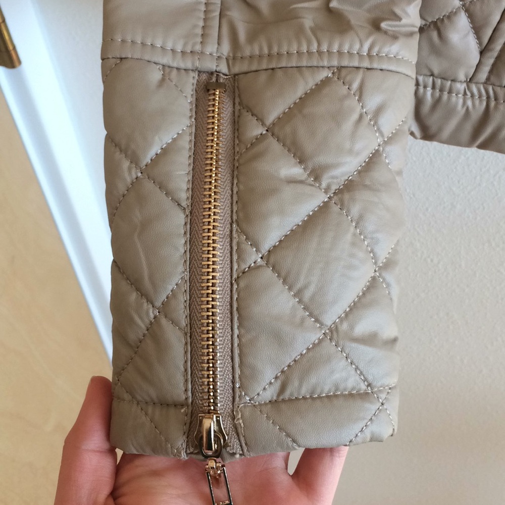 Stylish Jacket - Picture 5 of 5